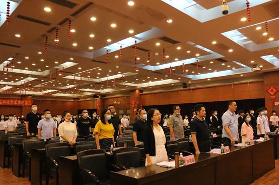 说明: C:\Users\Administrator\Desktop\20220601:第十九届校园辩论赛总决赛暨第十四届科技学术季闭幕式圆满落幕\活动现场.JPG